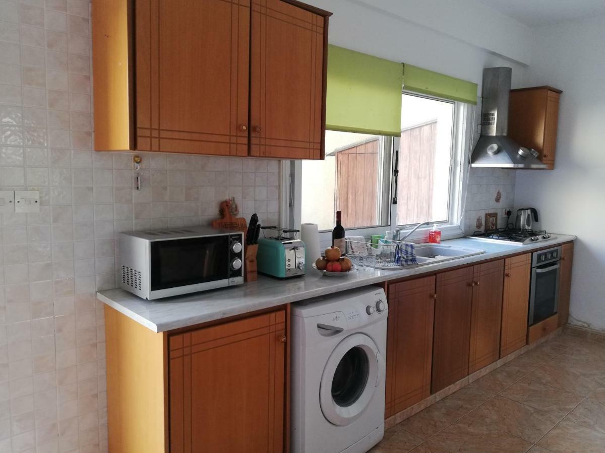 Chriselina Gottage Apartment Paphos Exterior foto